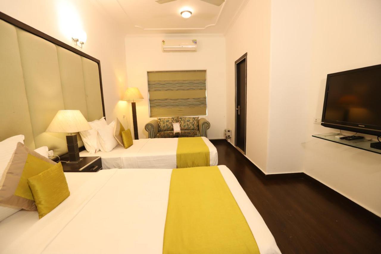 Hotel Capitol Hills - Greater Kailash Delhi New Delhi Eksteriør bilde