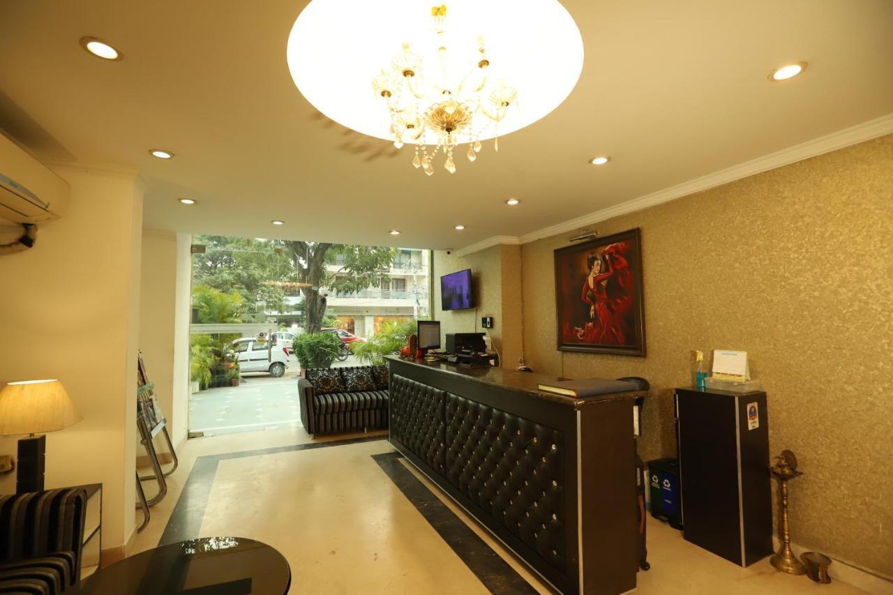 Hotel Capitol Hills - Greater Kailash Delhi New Delhi Eksteriør bilde