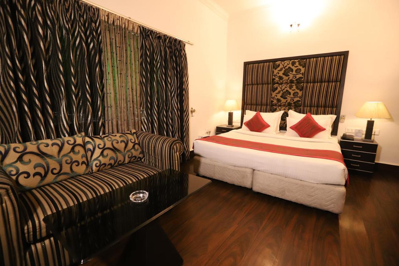 Hotel Capitol Hills - Greater Kailash Delhi New Delhi Eksteriør bilde