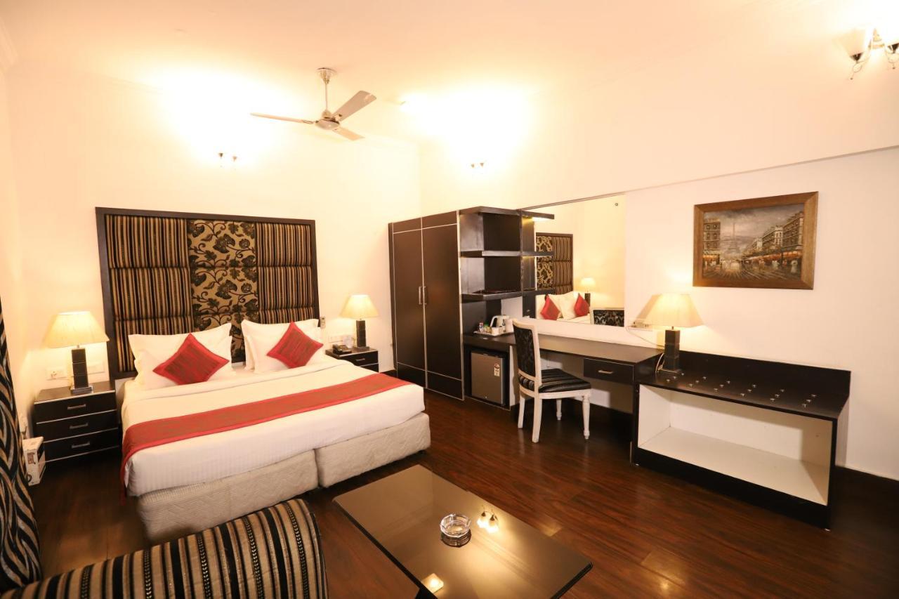 Hotel Capitol Hills - Greater Kailash Delhi New Delhi Eksteriør bilde